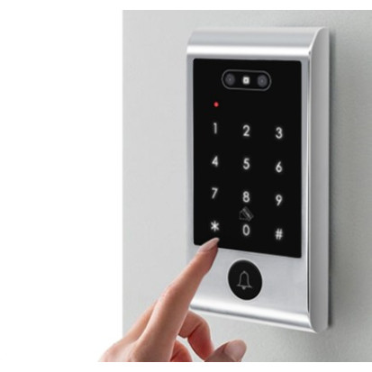 Vandaalbestendig codeklavier met Bluetooth en gezichtsherkenning